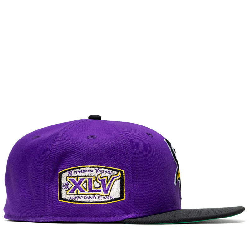 New Era x Politics Minnesota Vikings 59FIFTY Fitted - True Purple/Black - Image 2