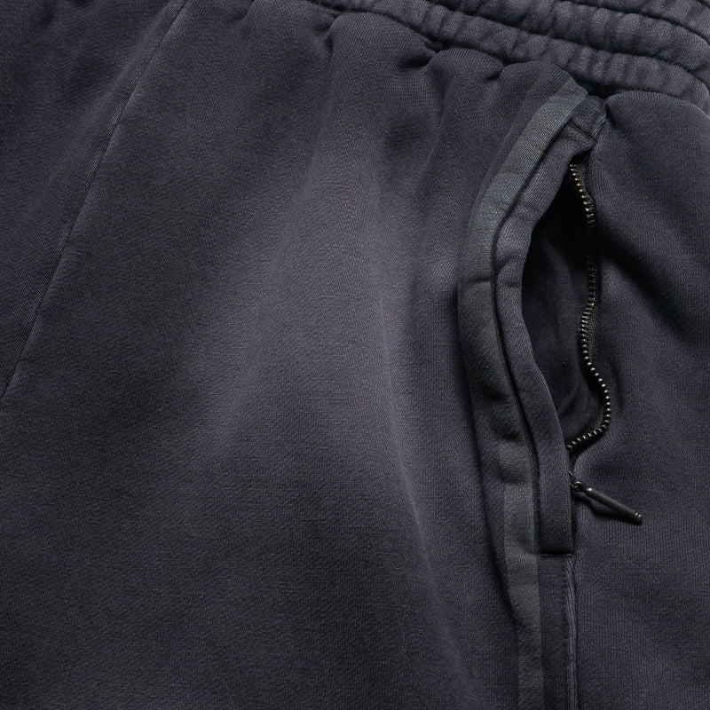 Nike Book Standard Issue Therma-FIT Basketball Shorts - Black - Image 4