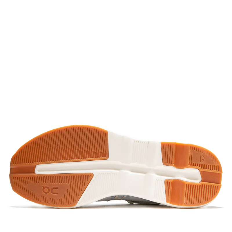 Women's On Cloudzone Moon - Ivory/Holly - Image 6